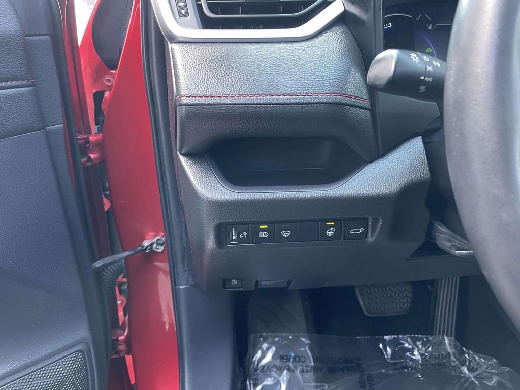 Used 2021 Toyota RAV4 XSE w/ Weather Package image 31