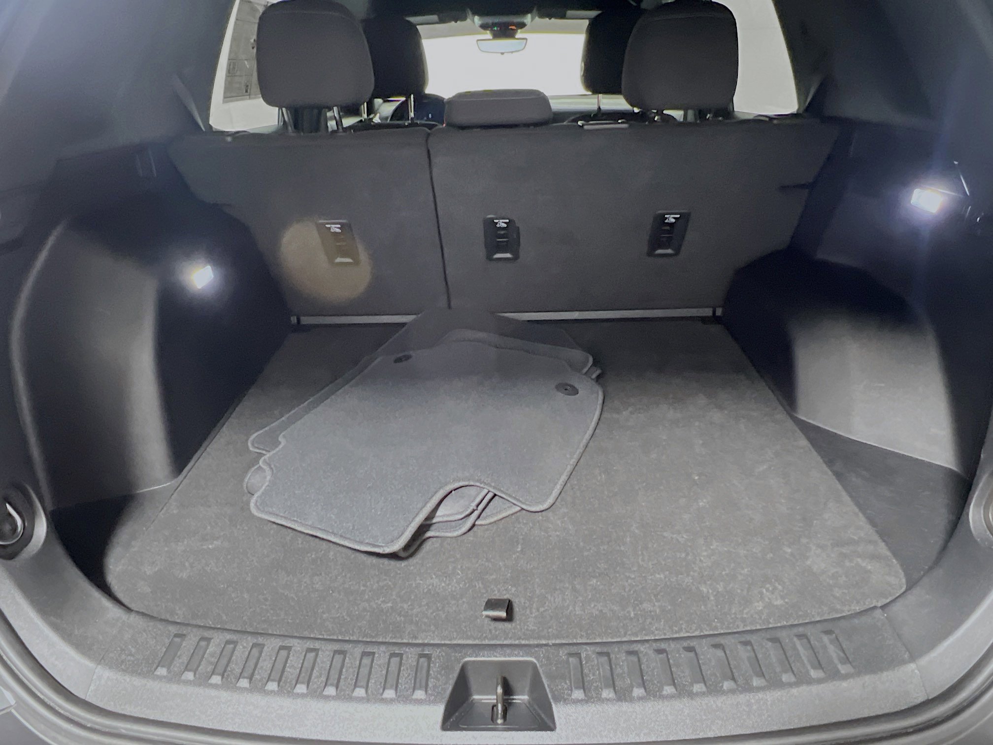 Used 2025 Chevrolet Equinox LT w/ Safety and Technology Package image 34