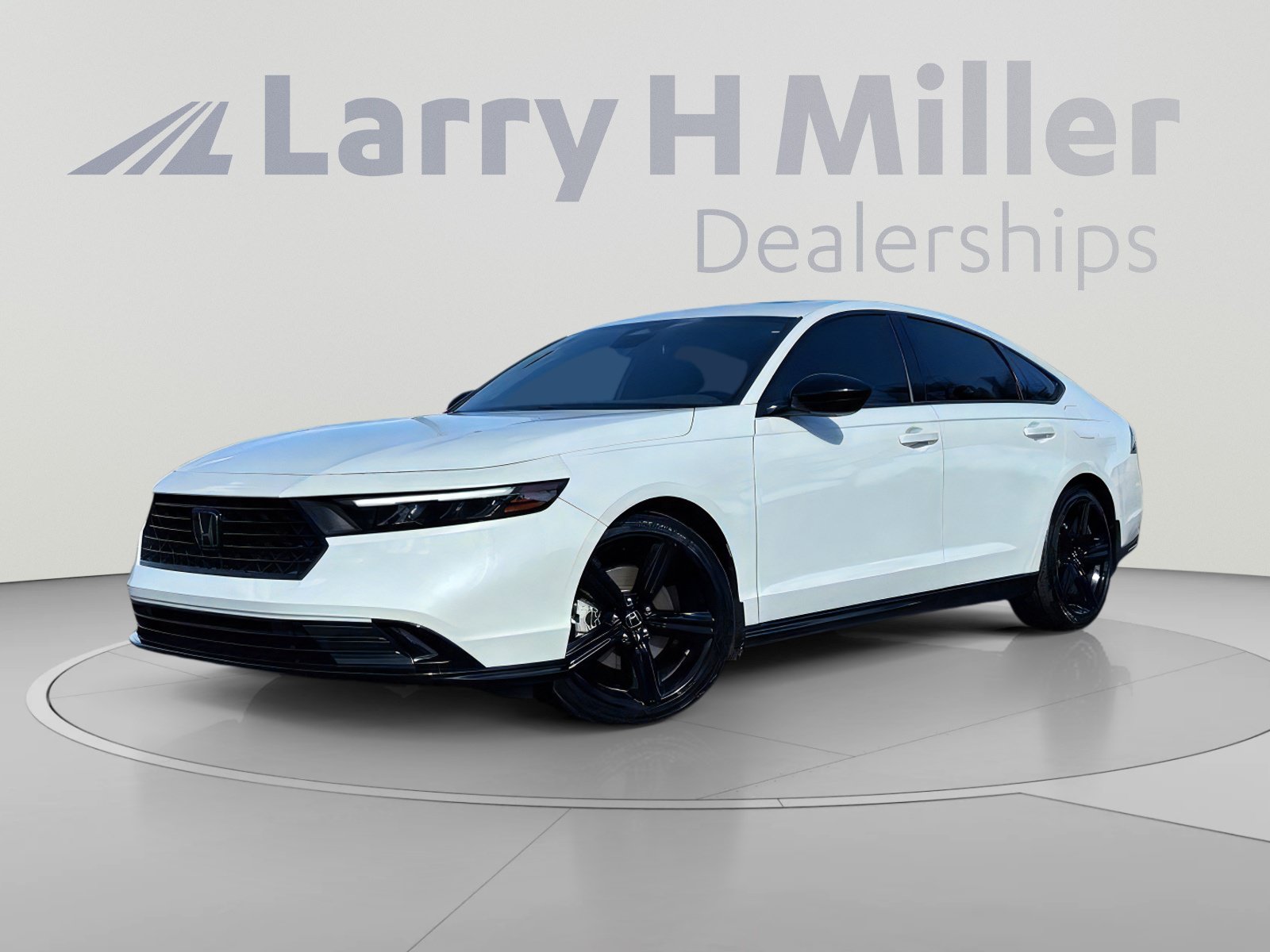 Used 2023 Honda Accord Sport image 2