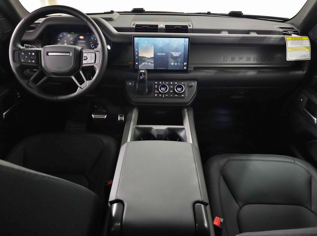 Used 2025 Land Rover Defender 90 V8 AWD/4WD image 15