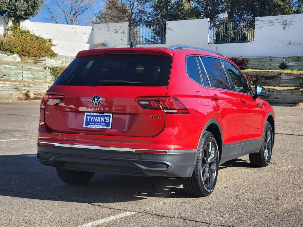 Certified 2024 Volkswagen Tiguan SE image 3