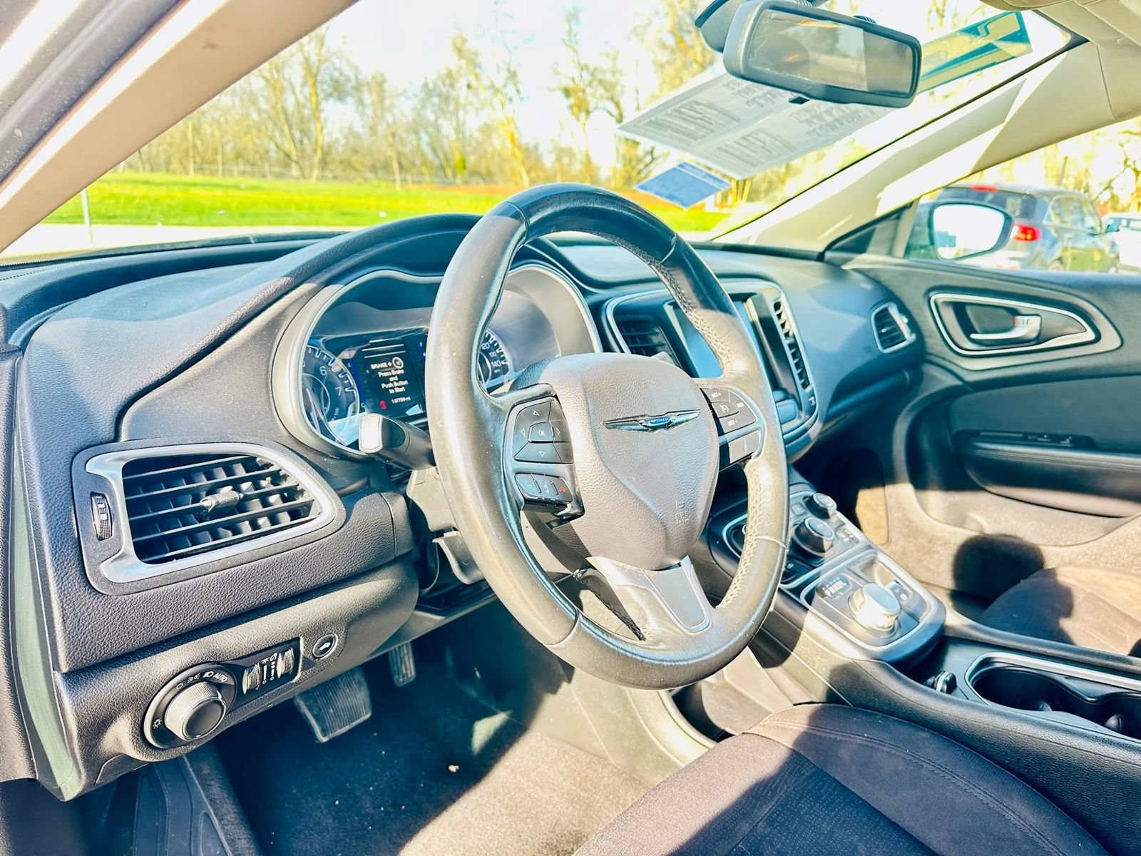 Used 2015 Chrysler 200 Limited w/ Convenience Group FWD image 12