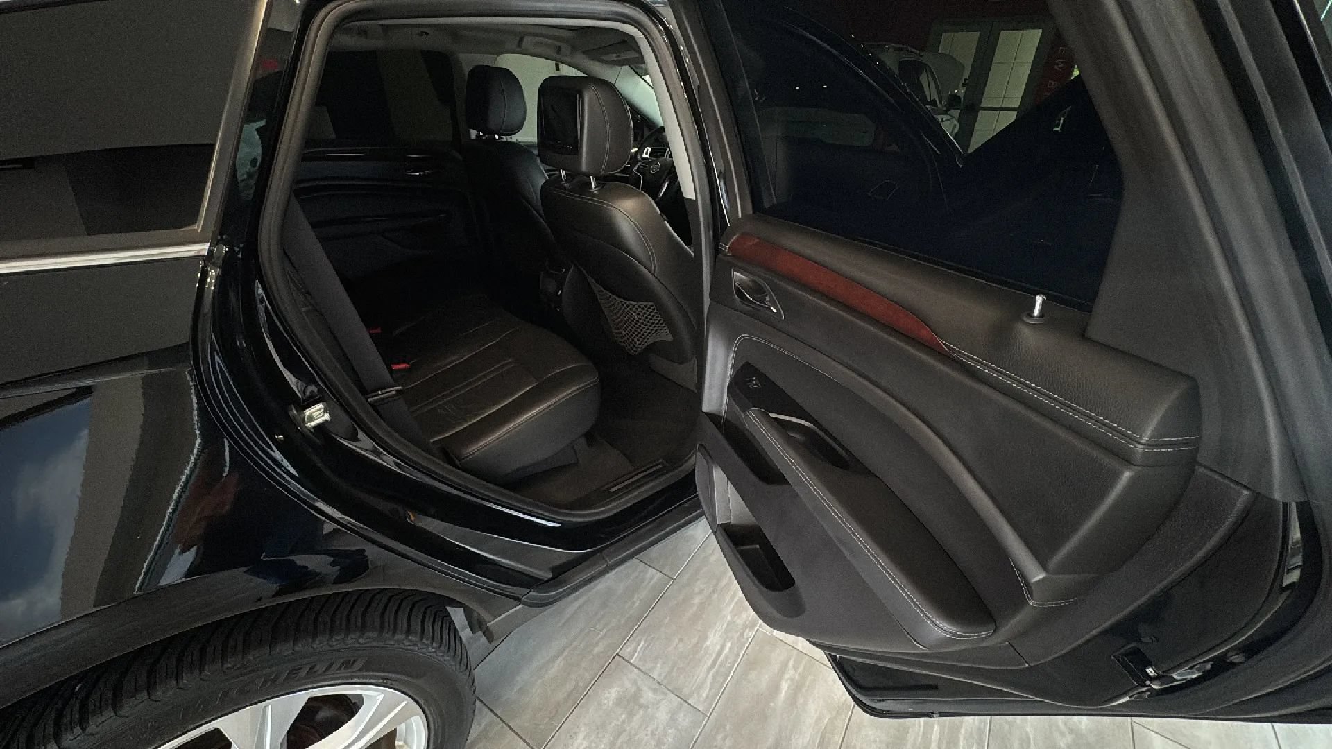 Used 2016 Cadillac SRX Premium FWD image 25