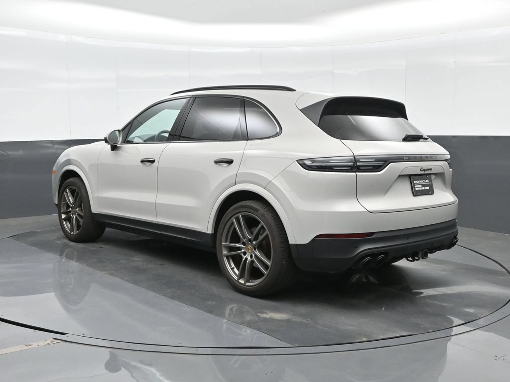 Certified 2023 Porsche Cayenne Platinum Edition AWD/4WD image 3