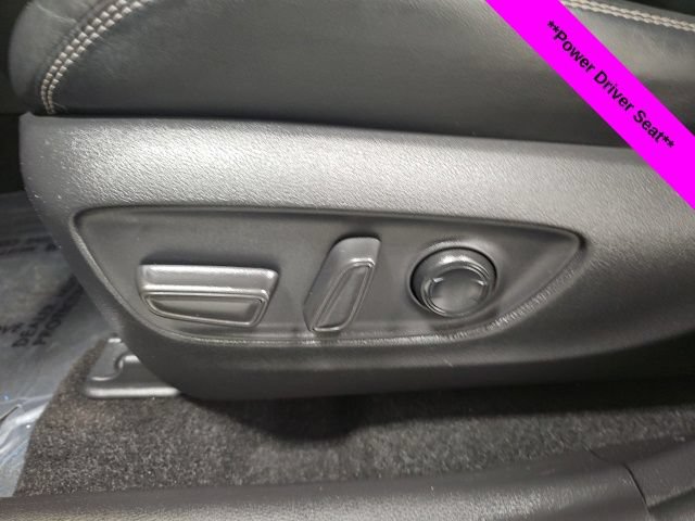 Used 2020 Toyota RAV4 Limited AWD/4WD image 17