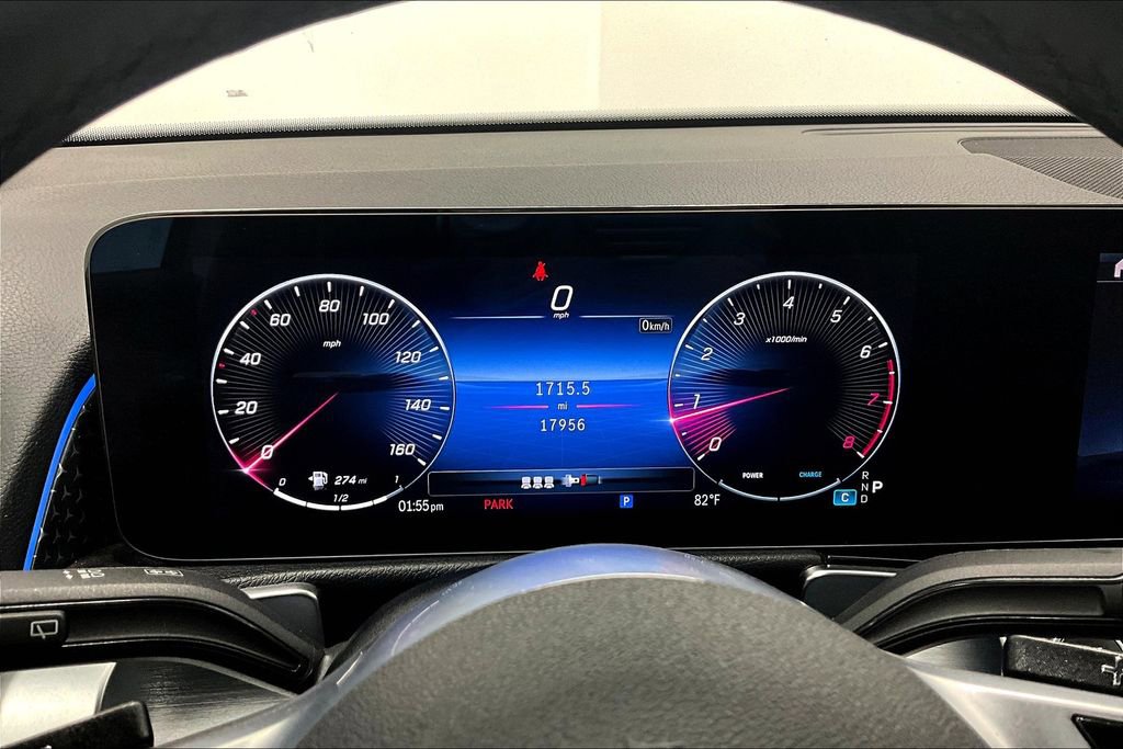 Used 2025 Mercedes-Benz GLB 250 image 25