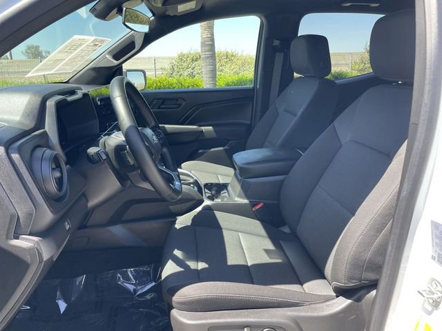 Used 2025 Chevrolet Colorado W/T w/ WT Custom Package RWD image 18