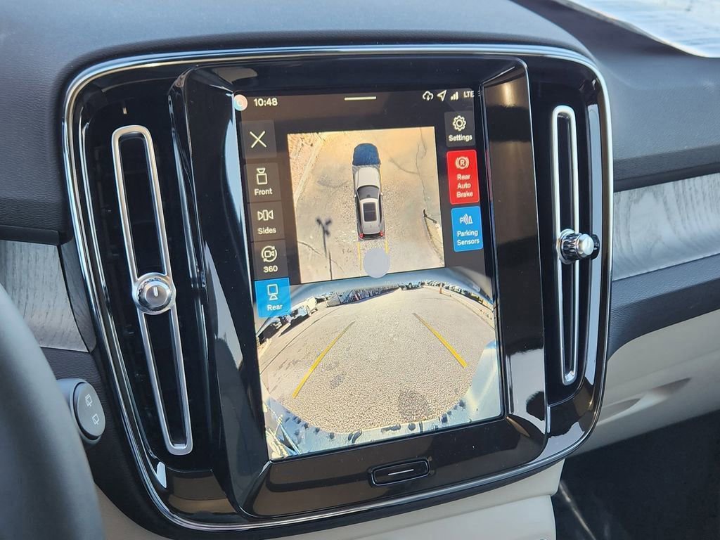 New 2026 Volvo XC40 B5 Plus w/ Protection Package Premier AWD/4WD image 9