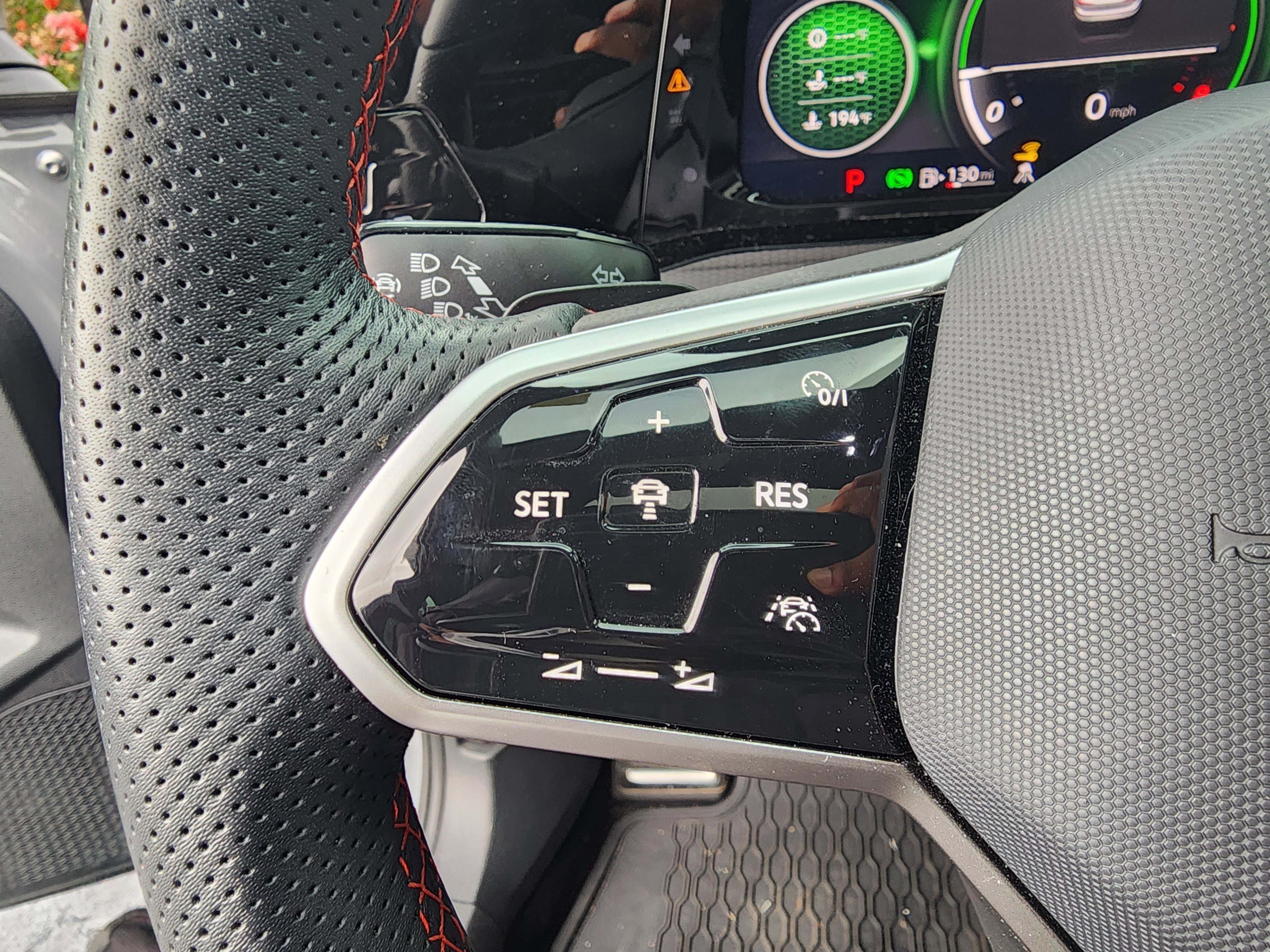 Used 2024 Volkswagen GTI SE w/ SE Leather Seats Package image 28