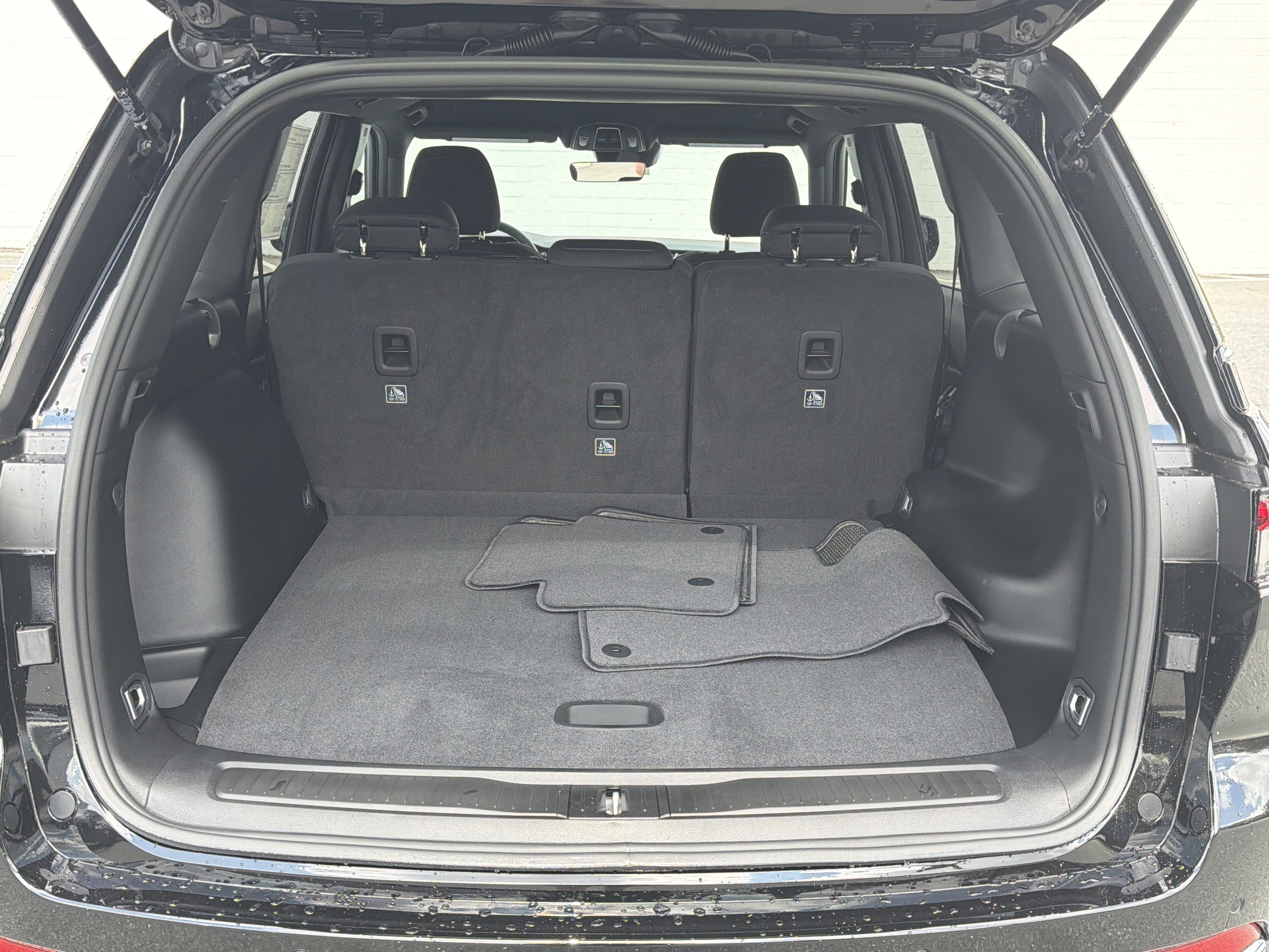 New 2026 Jeep Grand Cherokee Laredo w/ Trailer Tow Package image 22