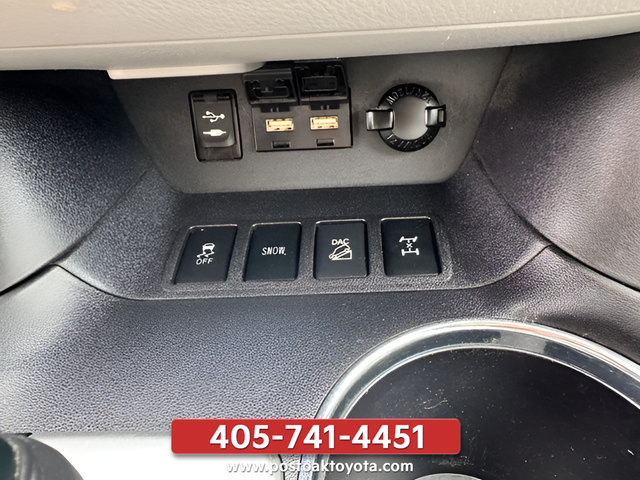 Used 2019 Toyota Highlander XLE w/ Protection Package #3 AWD/4WD image 35