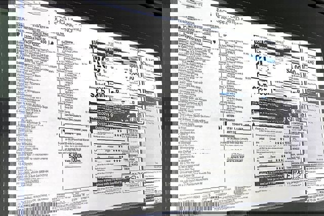 New 2026 Chrysler Pacifica Limited w/ Uconnect Theater Family Group image 14