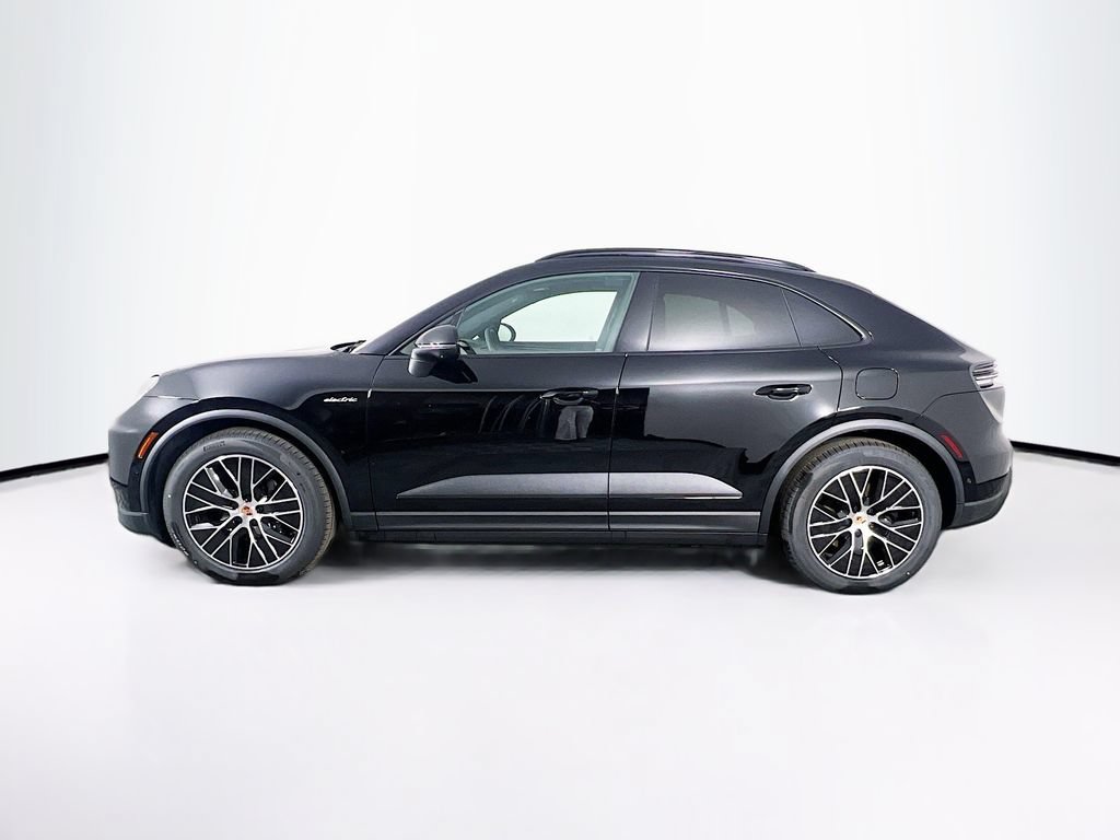 New 2026 Porsche Macan 4 Electric AWD/4WD image 2