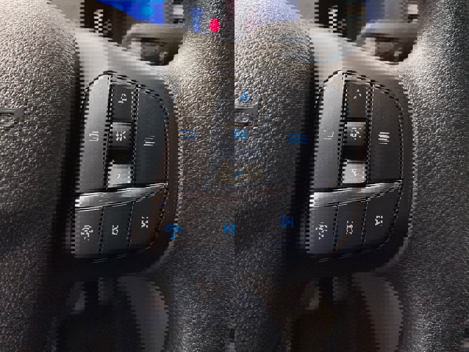 New 2026 Ford Transit 250 148 Medium Roof Extended AWD w/ Load Area Protection Package image 18