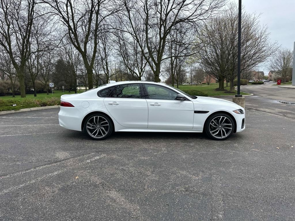 New 2024 Jaguar XF R-Dynamic SE image 4