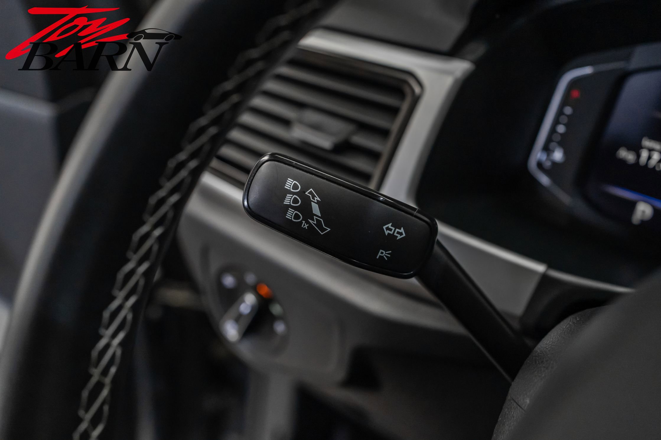 Used 2022 Volkswagen Atlas SE image 31