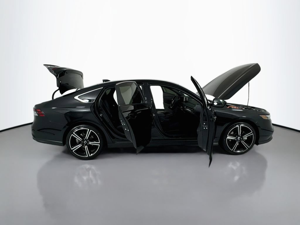 Used 2025 Honda Accord Sport image 27