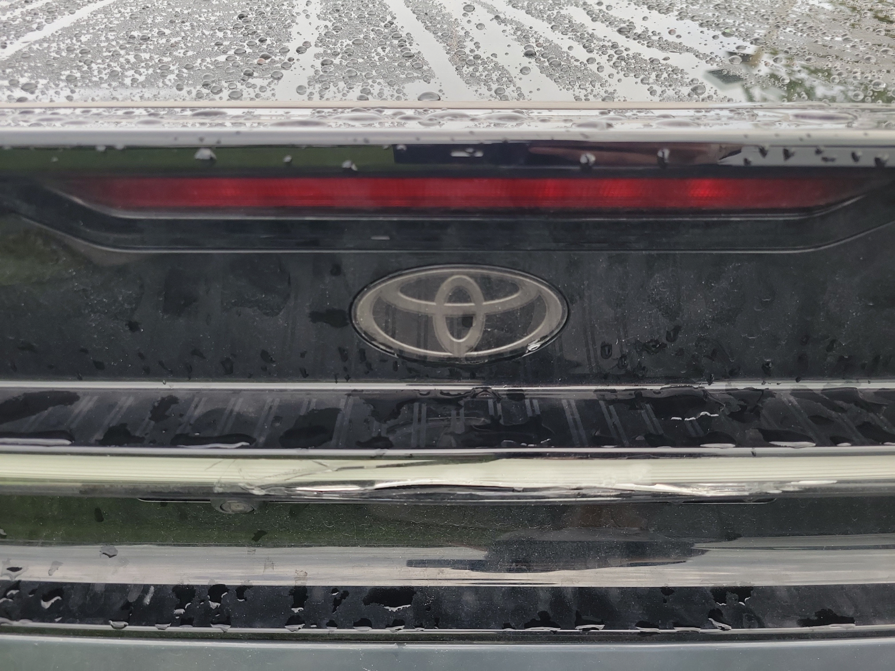 Used 2026 Toyota Prius Plug-In Hybrid FWD image 23