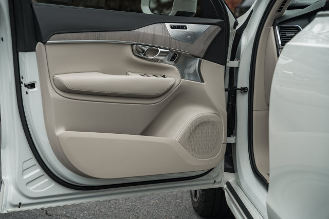 Certified 2024 Volvo XC90 T8 Ultimate w/ Lounge Package AWD/4WD image 37
