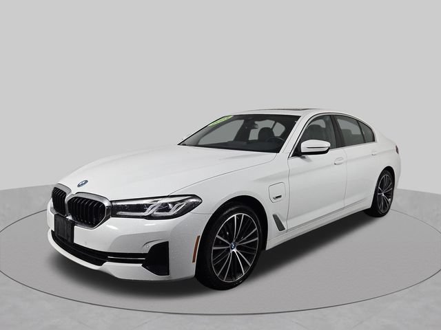 Used 2023 BMW 530e xDrive AWD/4WD image 2