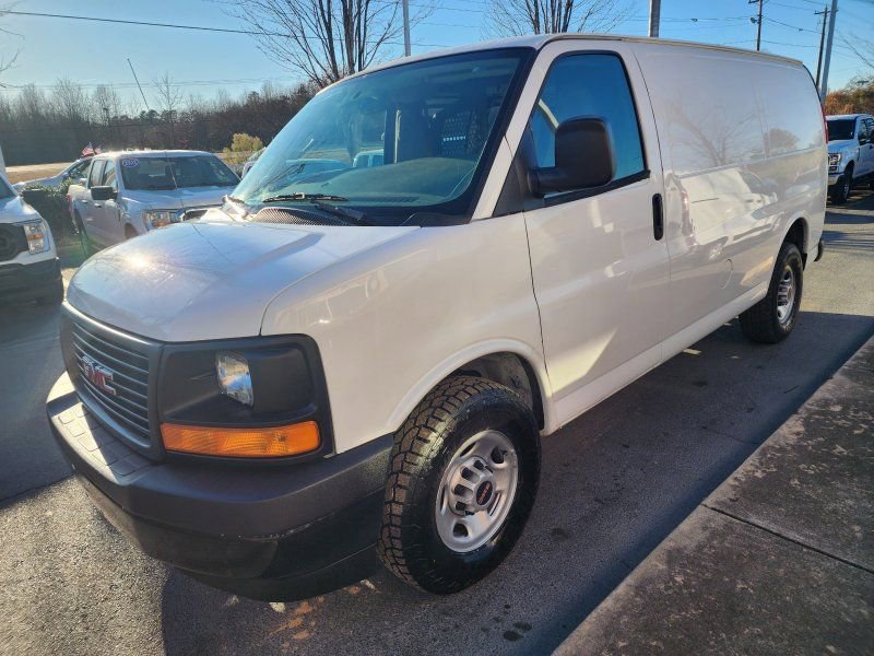Used 2017 GMC Savana 2500 image 2