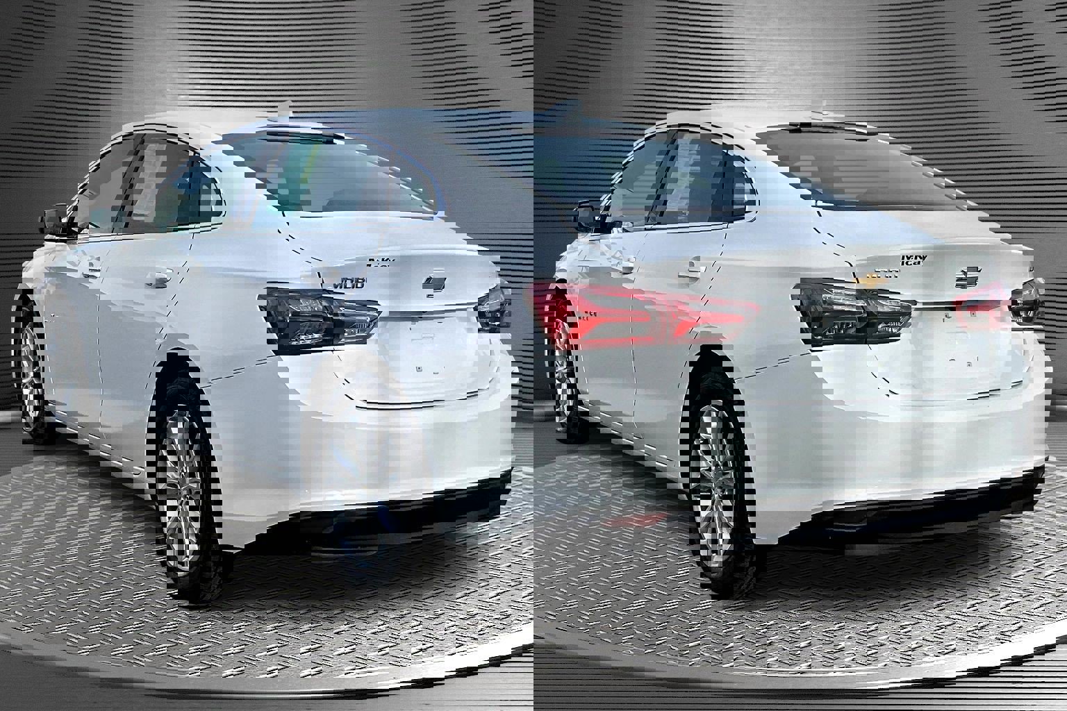 Used 2022 Chevrolet Malibu LT image 4