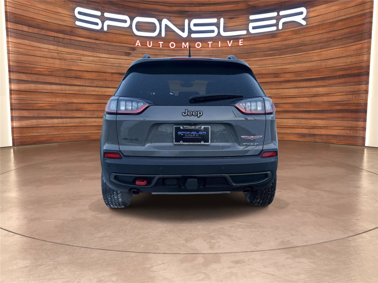 Used 2019 Jeep Cherokee Trailhawk w/ Cold Weather Group image 4