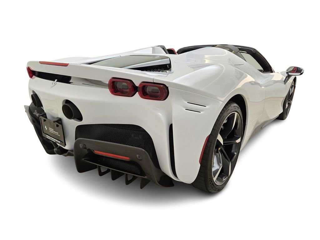 Used 2023 Ferrari SF90 Spider AWD/4WD image 9