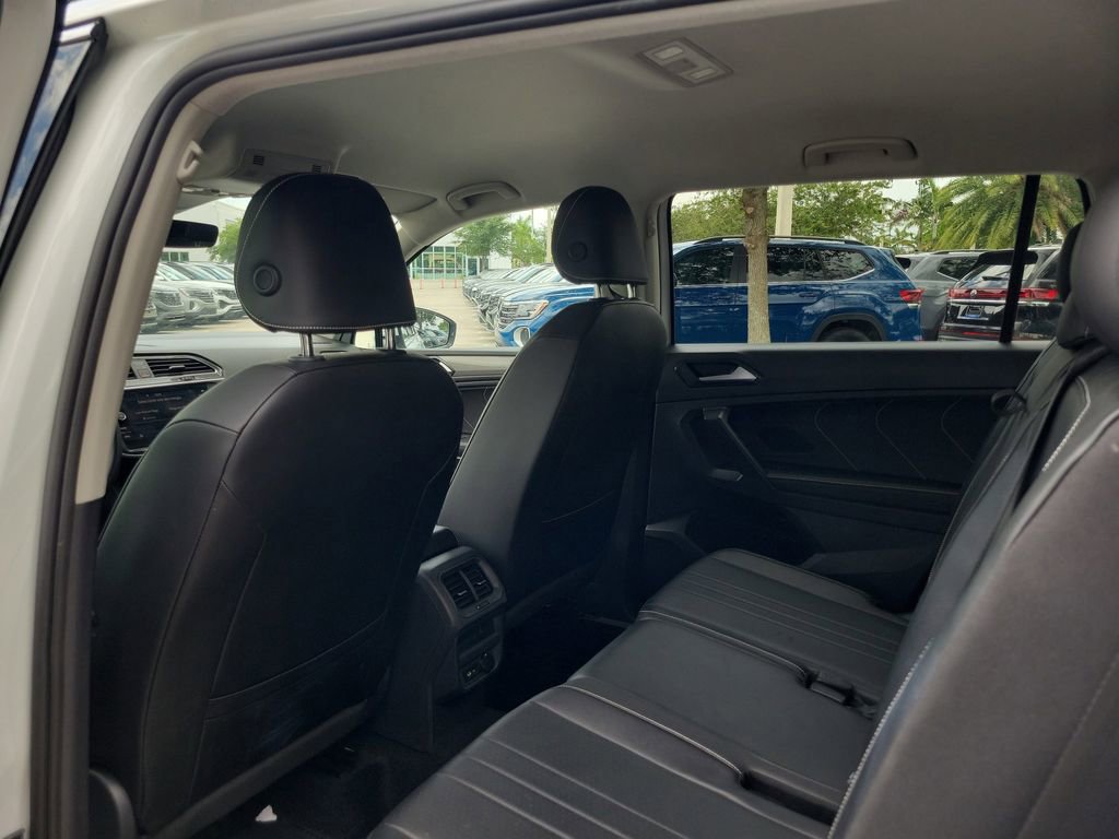Certified 2022 Volkswagen Tiguan SE FWD image 7