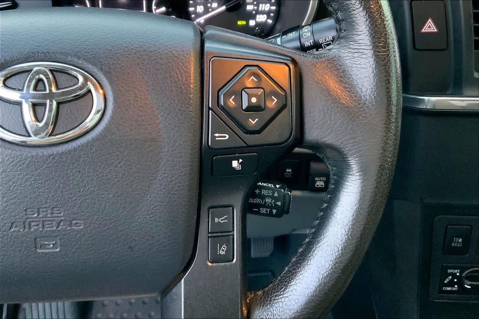 Used 2020 Toyota Sequoia Platinum RWD image 23