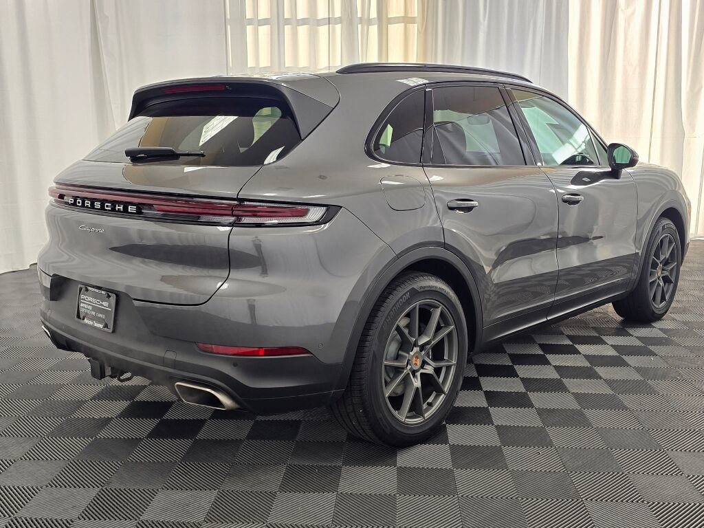Certified 2025 Porsche Cayenne image 7