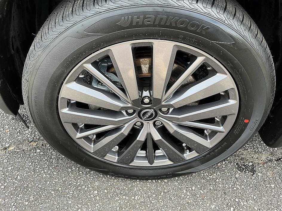 Certified 2024 Nissan Pathfinder SL w/ SL Premium Package image 10