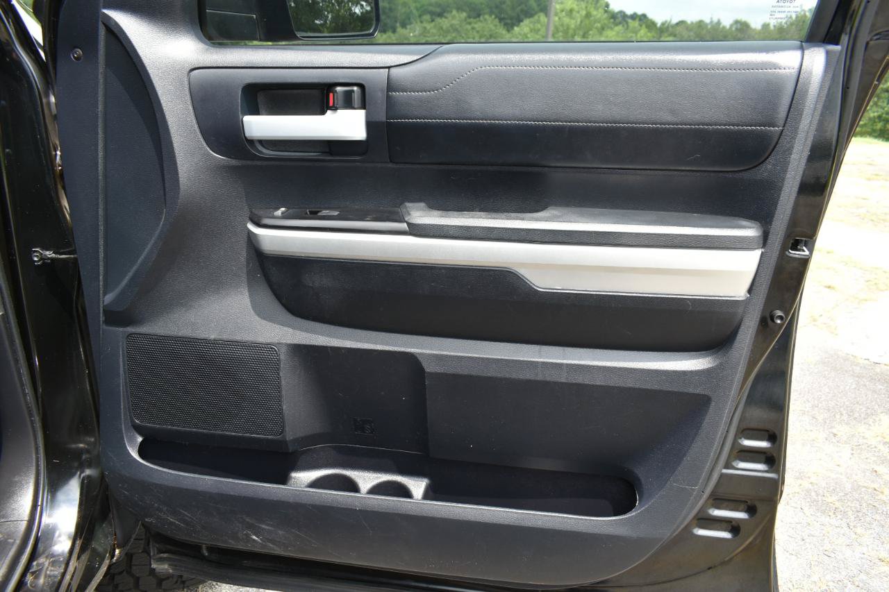 Used 2016 Toyota Tundra Limited RWD image 40