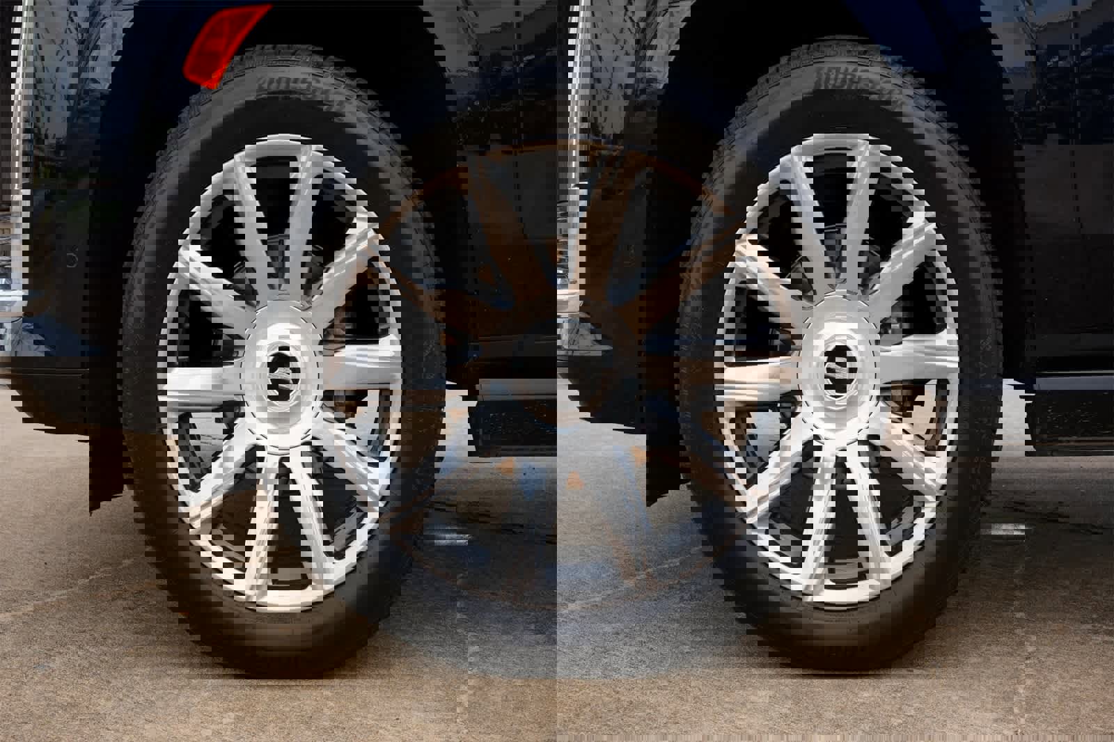 Used 2023 Cadillac Escalade Premium Luxury Platinum image 26