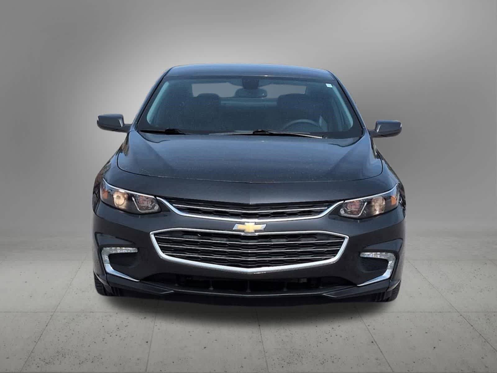 Used 2017 Chevrolet Malibu Premier FWD image 9