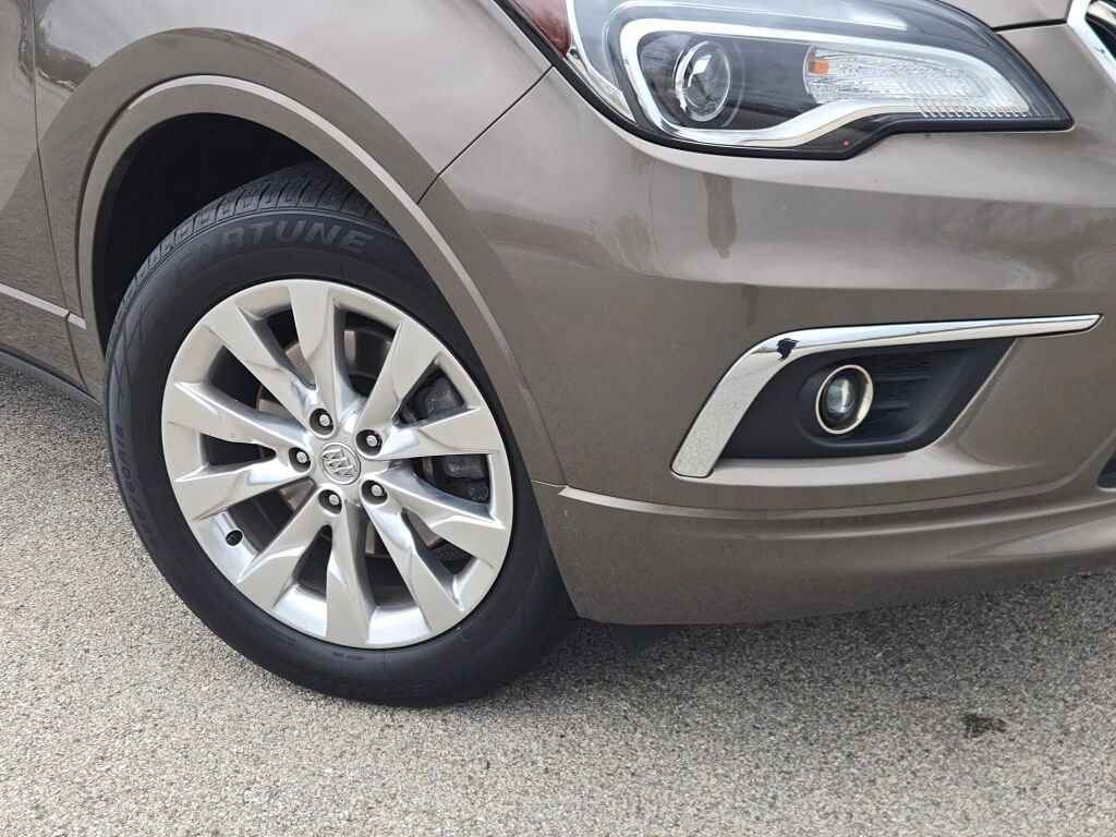 Used 2017 Buick Envision Essence image 3