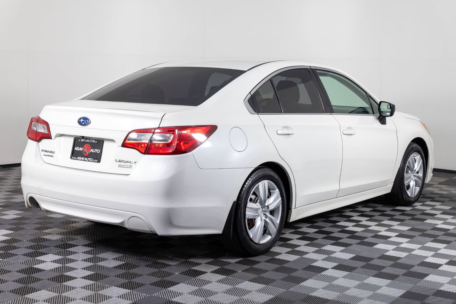 Used 2016 Subaru Legacy 2.5i AWD/4WD image 8