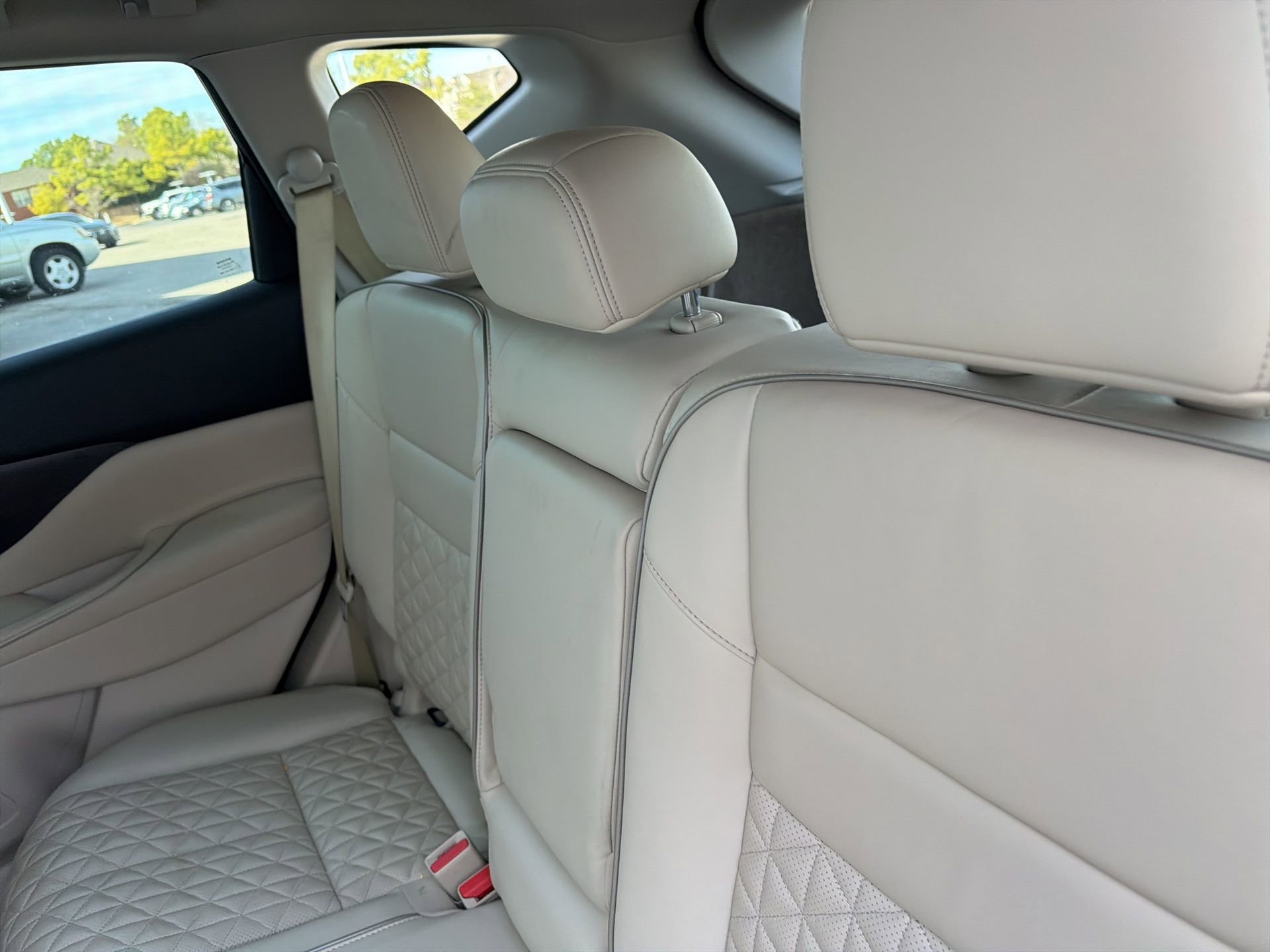 Used 2019 Nissan Murano Platinum w/ Cargo Package image 3