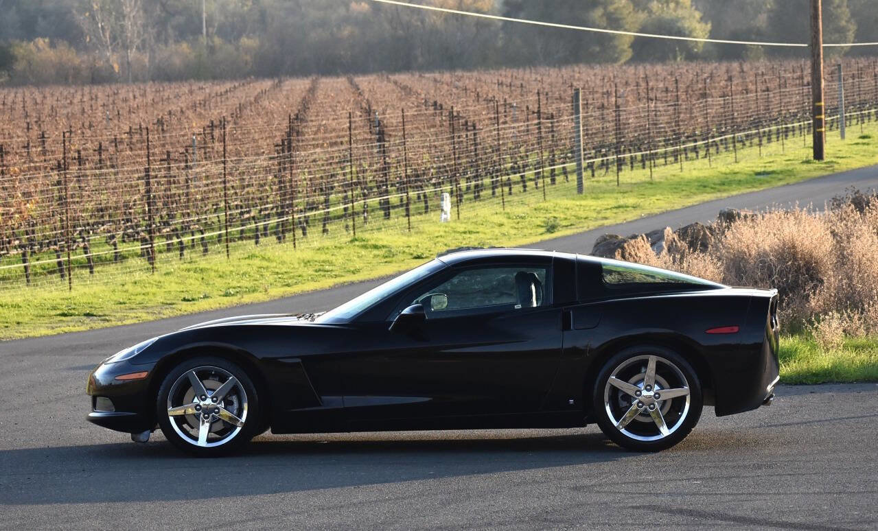 Used 2007 Chevrolet Corvette Base 2dr Coupe w/ Preferred Equipment Group image 22