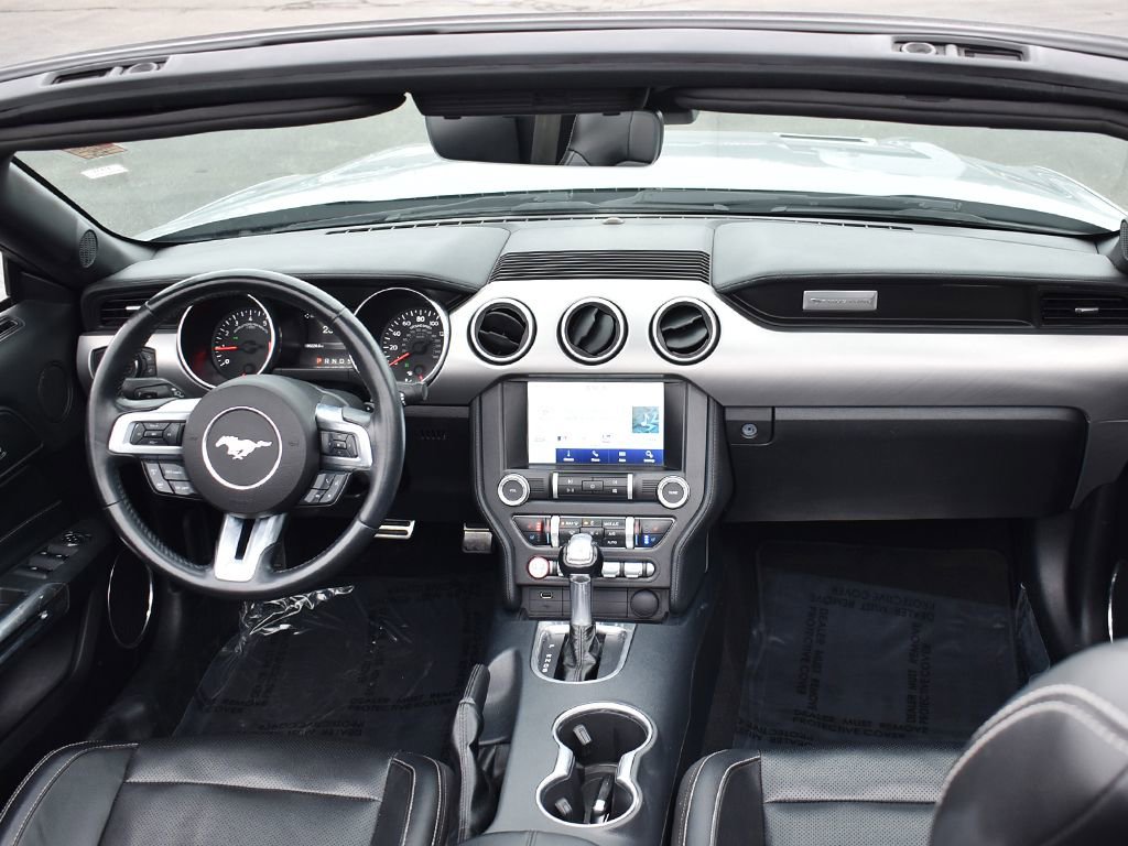 Used 2021 Ford Mustang Premium RWD image 4