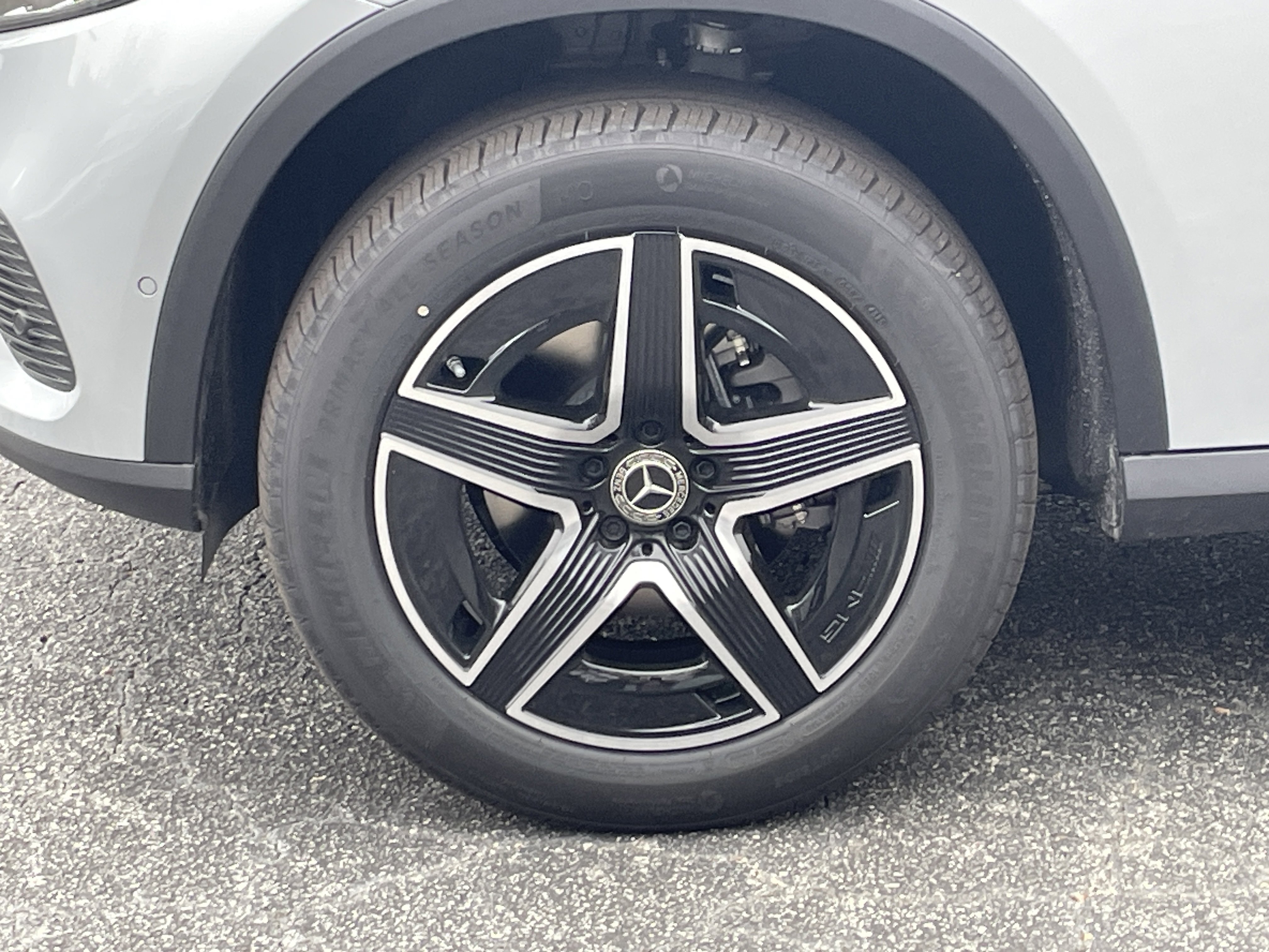 New 2026 Mercedes-Benz GLC 300 4MATIC image 16