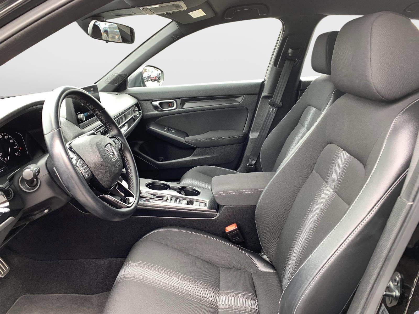 Used 2023 Honda Civic Sport image 12