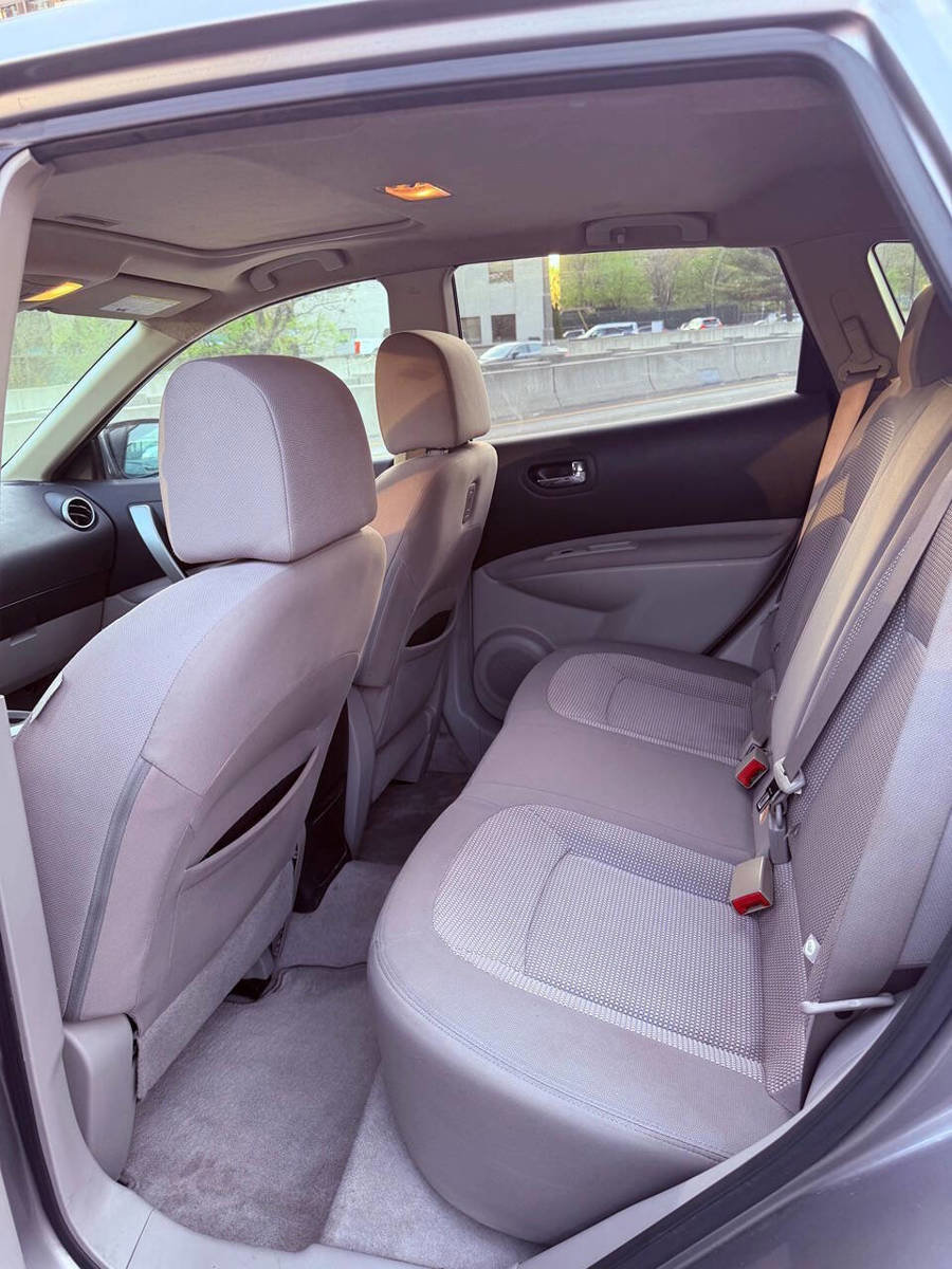 Used 2013 Nissan Rogue SV w/ Premium Pkg AWD/4WD image 6