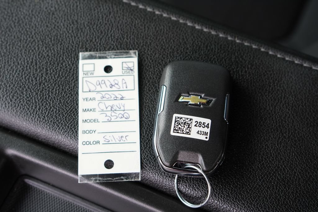 Used 2022 Chevrolet Silverado 3500 LT w/ Convenience Package AWD/4WD image 34