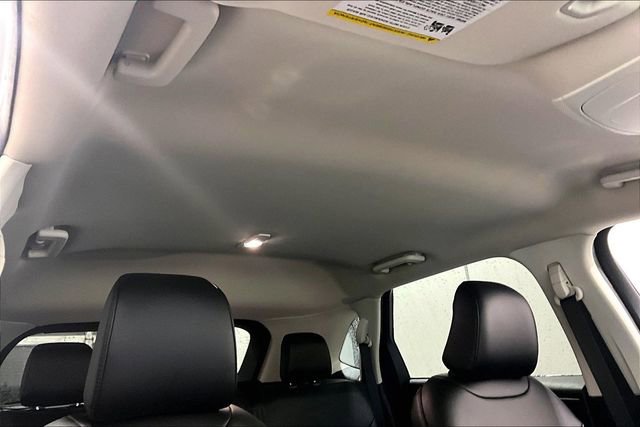 Used 2024 Ford Edge SEL w/ Convenience Package image 29