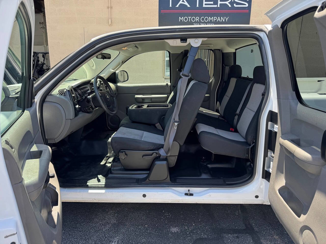 Used 2008 Chevrolet Silverado 2500 W/T RWD image 15