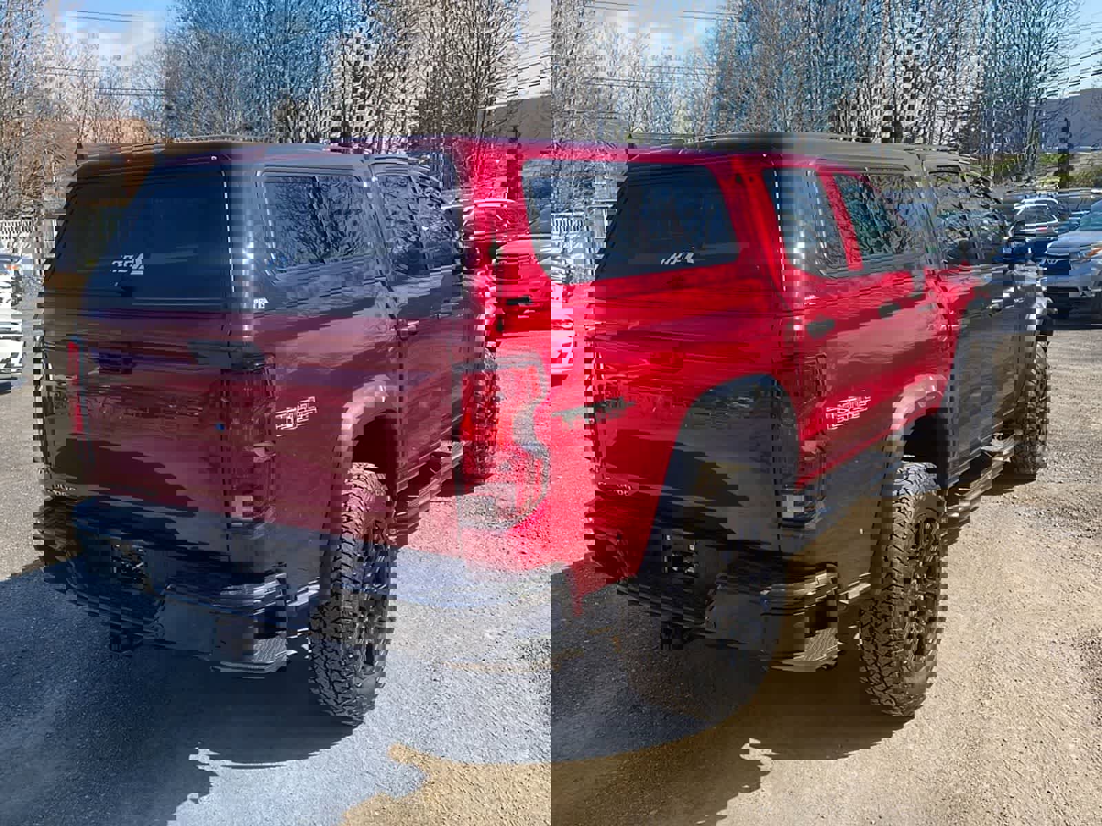 Used 2024 Chevrolet Colorado Trail Boss w/ Technology Package image 7