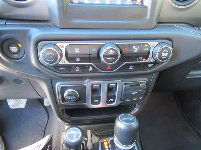 Used 2023 Jeep Wrangler Sport S image 19