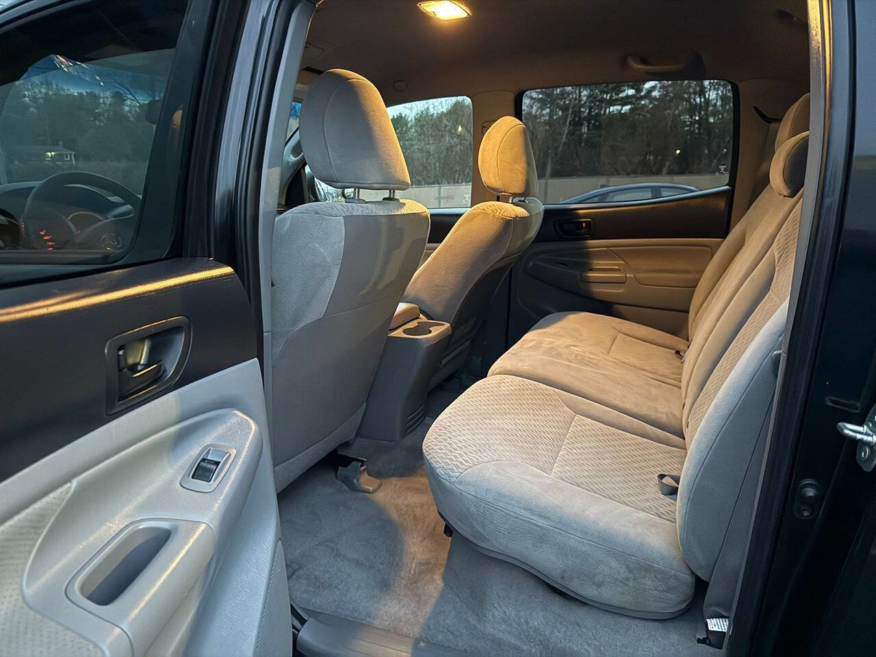 Used 2010 Toyota Tacoma 4x4 Double Cab image 11