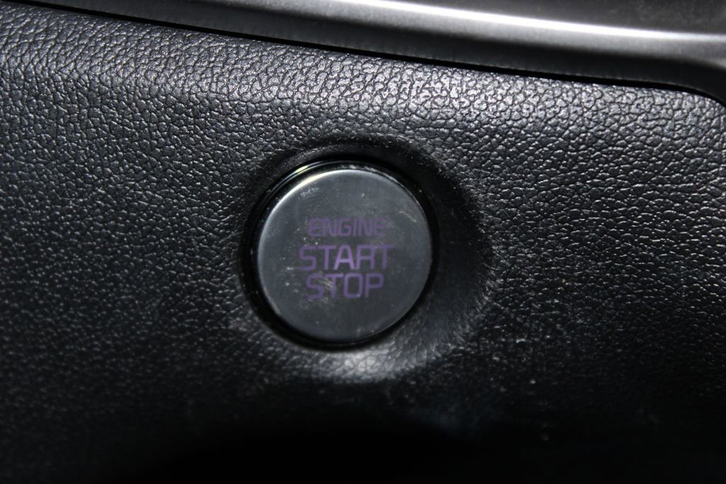 Used 2024 Kia Sorento S image 39